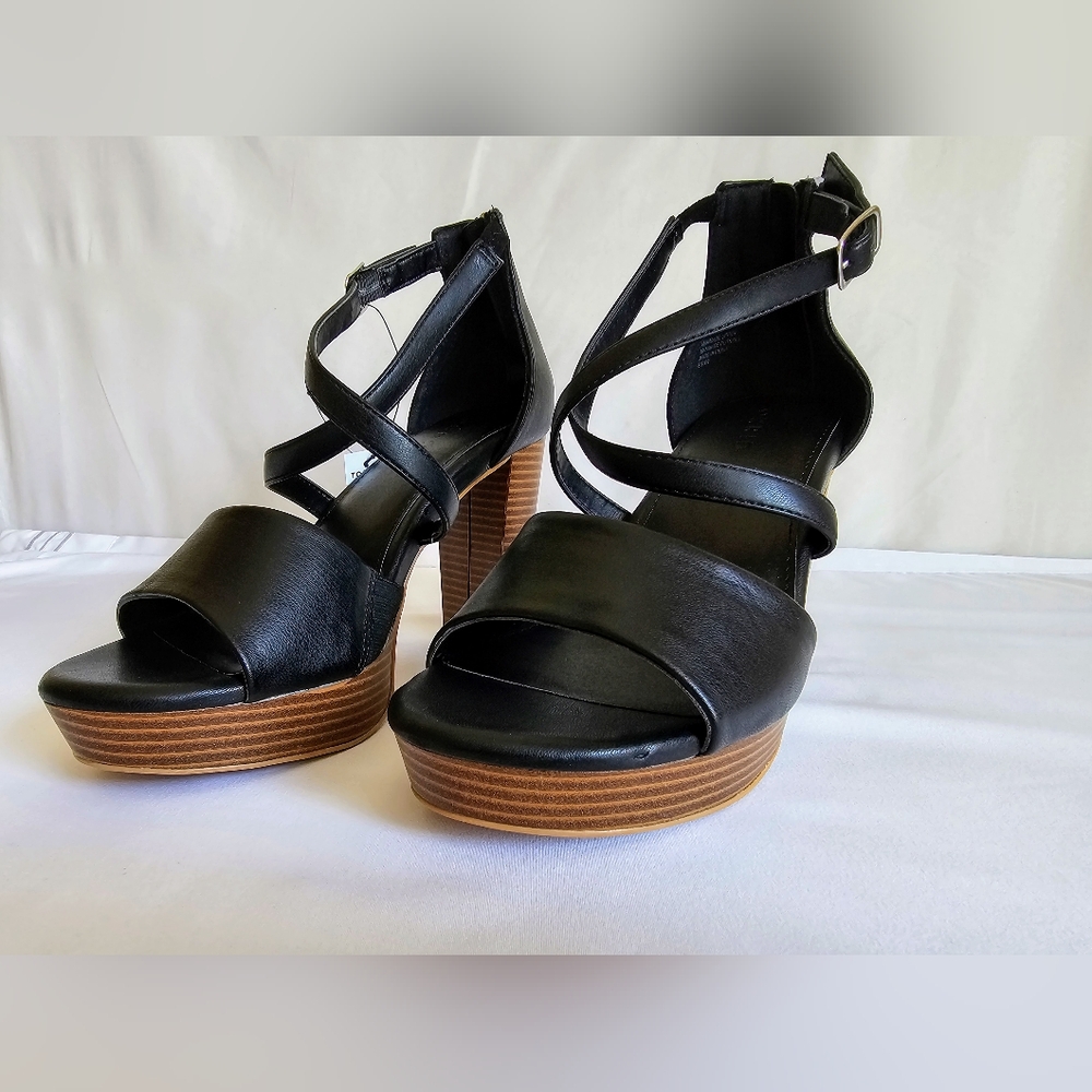 NWT Torrid Crisscross Strap Platform Heels -SAME DAY SHIP - ORDER BY 4PM PST - Picture 5 of 16
